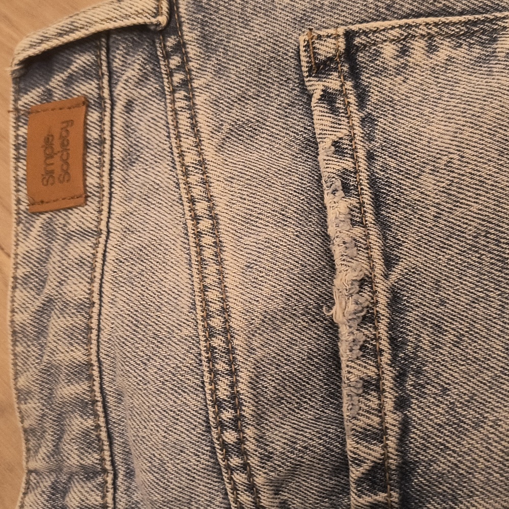 Simple Society Ripped Jeans - Picture 6 of 15